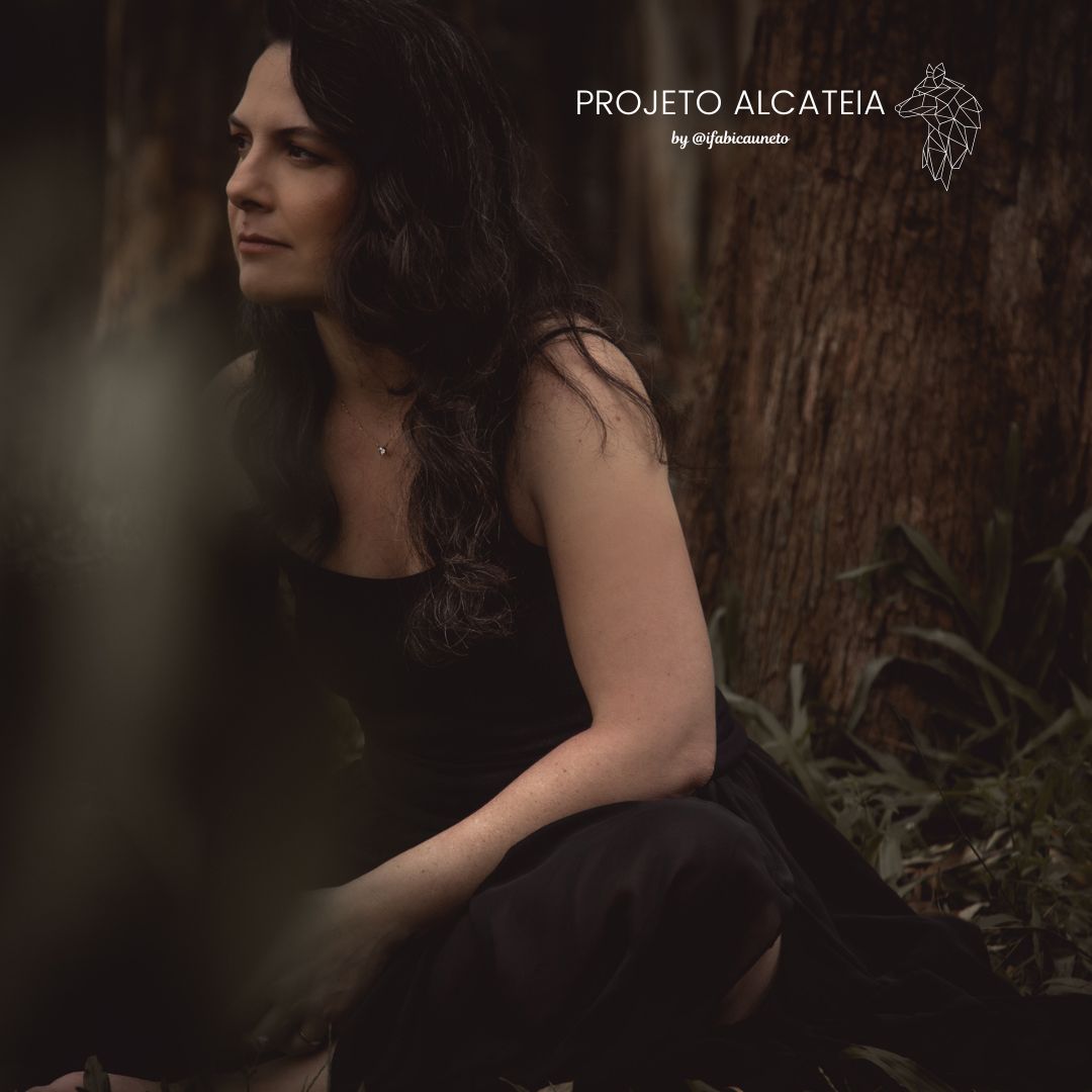 Projeto Alcateia, Dra. Estes, Clarissa Pinkola Estes, Mulheres que correm com os lobos, Fabi Cauneto, Desenvolvimento feminino, alma corajosa
